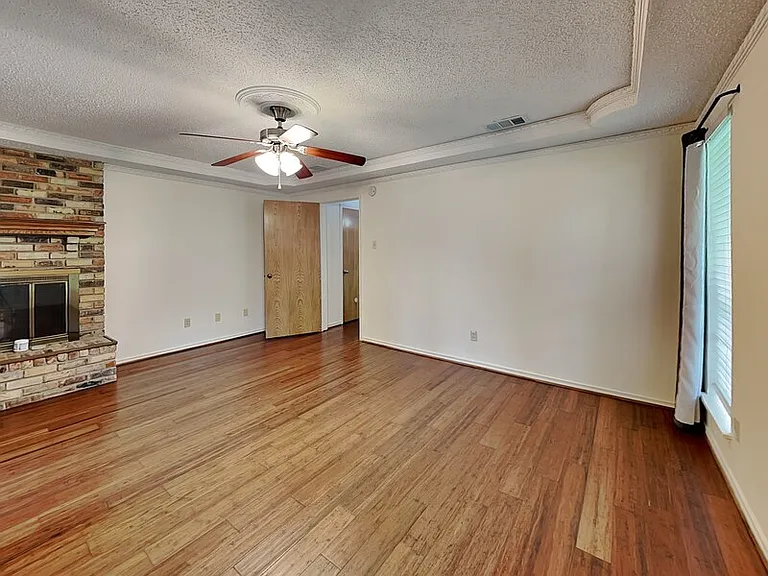 205 Woodpark Ln — Photo 12