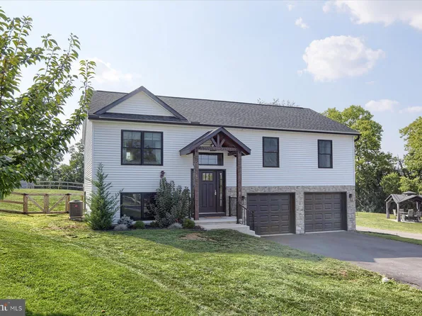 31 Conway Dr, Middletown, PA 17057