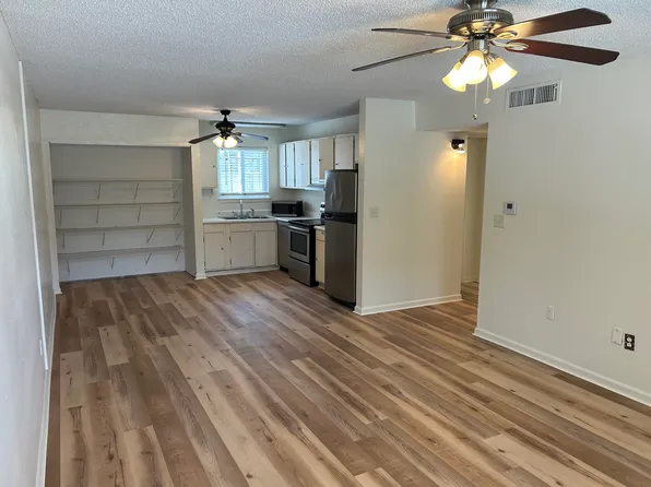 201 College Blvd E Unit 31, Niceville, FL 32578