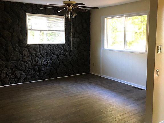 3rd image of 13485 Wilson Rd