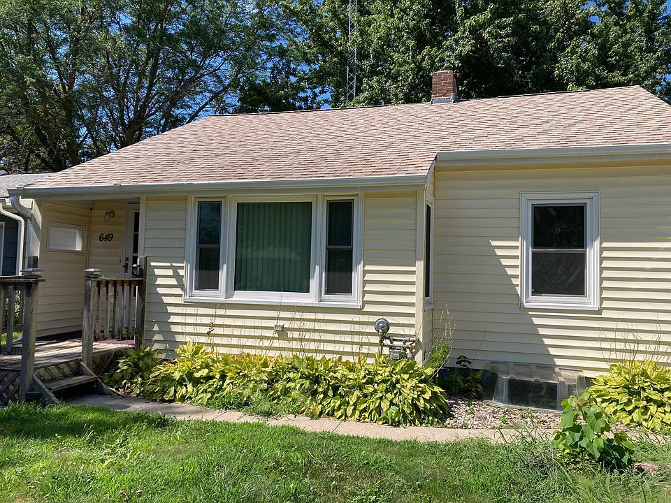 1st image of 649 4th Ave