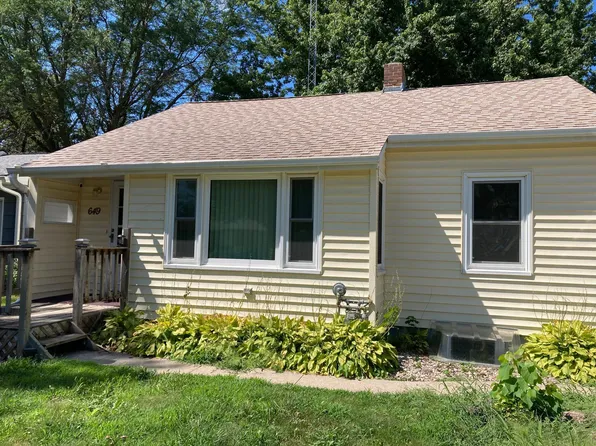 649 4th Ave, Mountain Lake, MN 56159