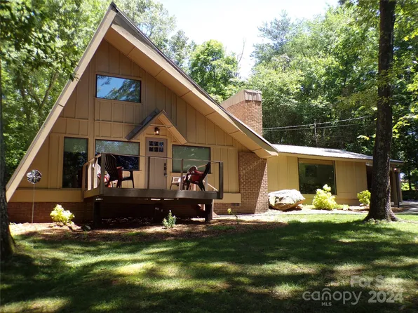2725 39th Ave NE, Hickory, NC 28601