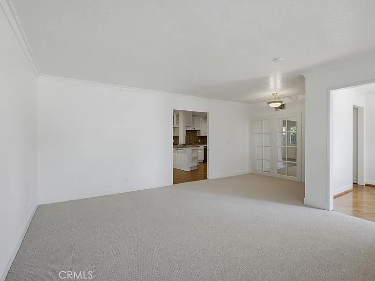 2705 E Jacaranda Ave — Photo 13