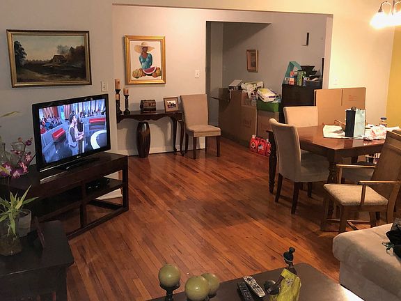 5th image of 2750 Olinville Ave APT 5K