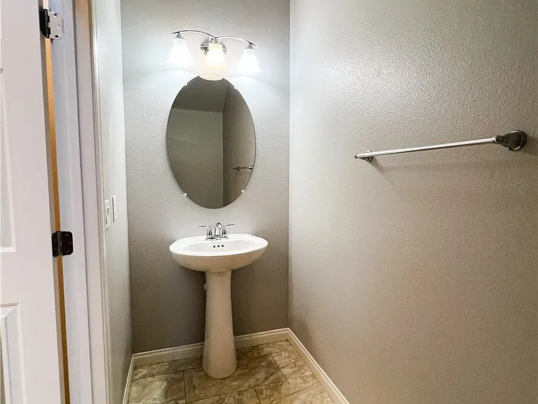 6423 Pochman Mesa St — Photo 44
