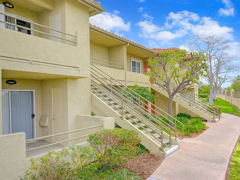 Sunbow Villas — Photo 17