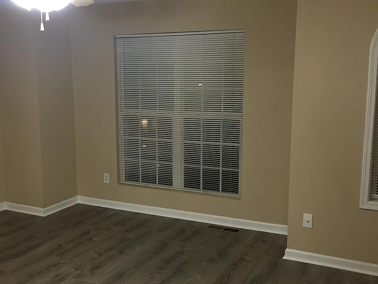 2861 Creek Bottom Ct — Photo 8