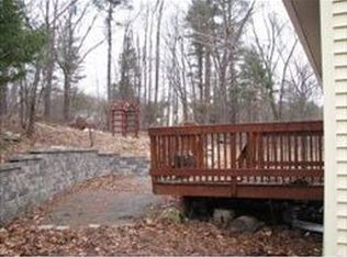 136 Londonderry Rd, Windham, NH 03087