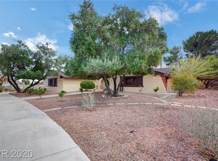 8525 W Hammer Ln, Las Vegas, NV 89149