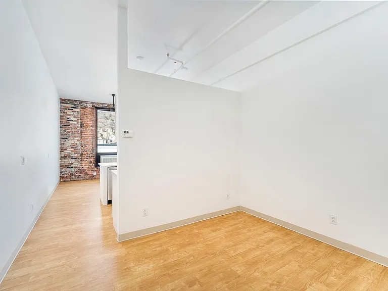 Enger Lofts — Photo 31