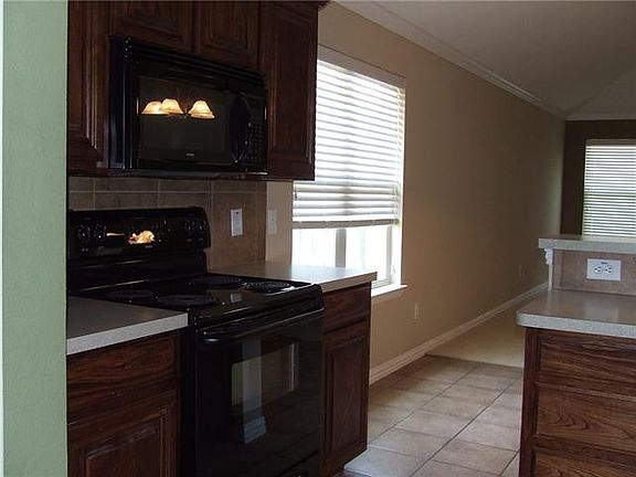 5th image of 103 Valley View Dr