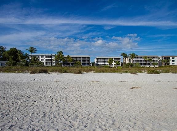 3rd image of 2659 W Gulf Dr Unit B102