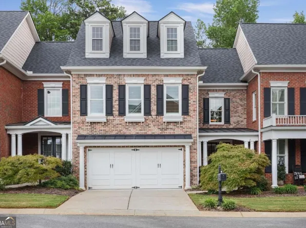 3004 Village Green Cir, Roswell, GA 30075