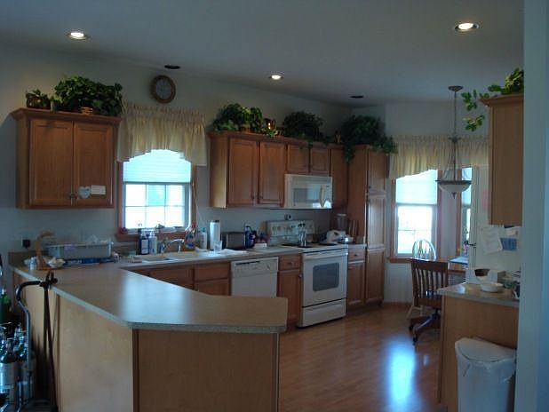 2nd image of 6725 Wildflower Ct