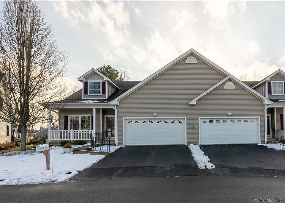 1st image of 13 Fairfield Ln #13