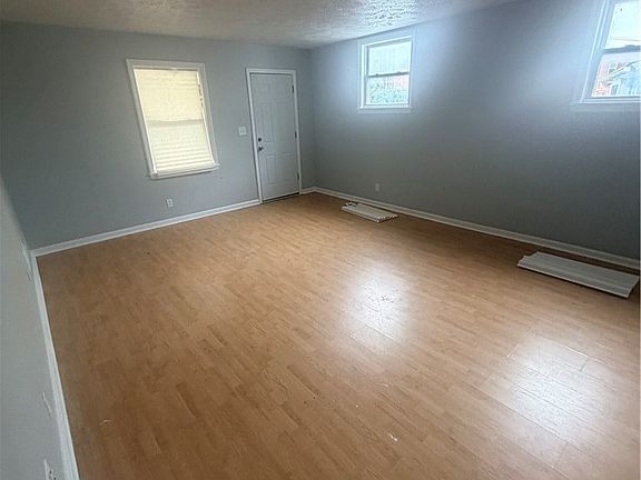 3rd image of 1812 Grandview Ave