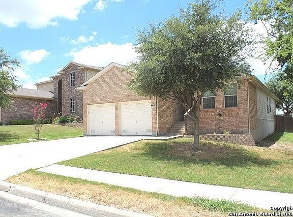 3rd image of 5216 Columbia Dr
