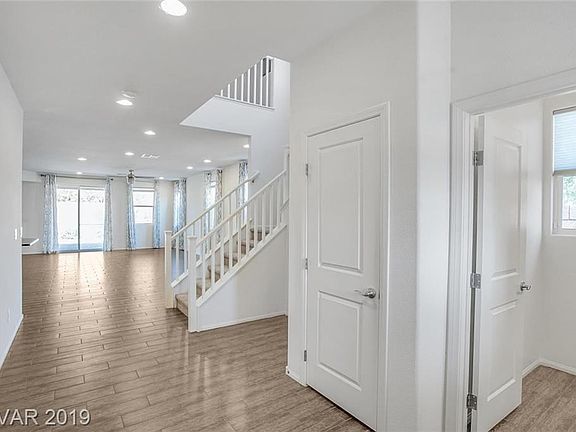3rd image of 701 Kibbey St
