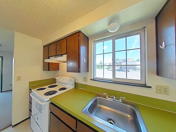 3rd image of 2624 NW Coolidge Way #0