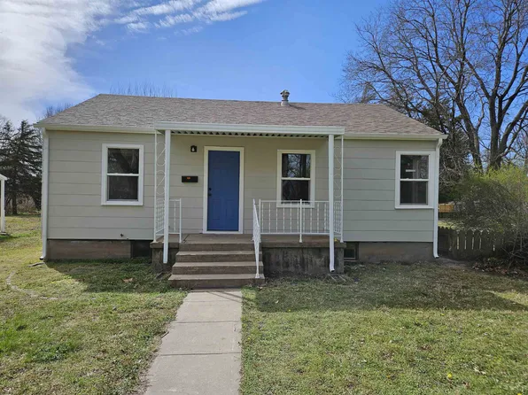 315 Santa Fe St, Halstead, KS 67056