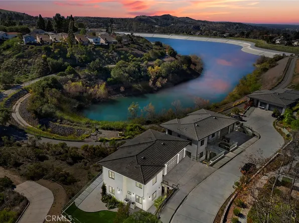 7266 E Lake Crest Ln, Anaheim, CA 92807