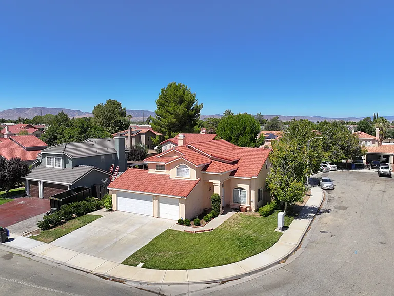 43721 Yaffa St — Photo 35