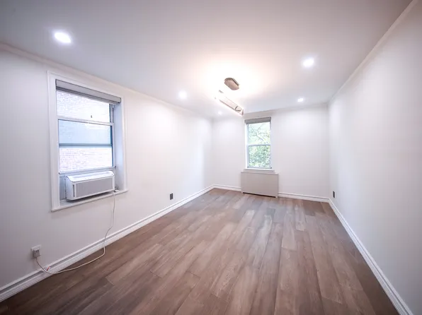 2553 East 7th Street image 17 of 38