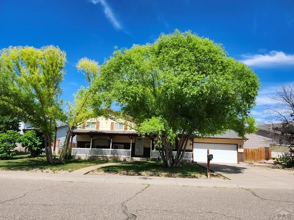 36 Briarwood Cir, Pueblo, CO 81005