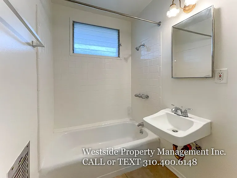 244 S Doheny Dr #246 — Photo 14