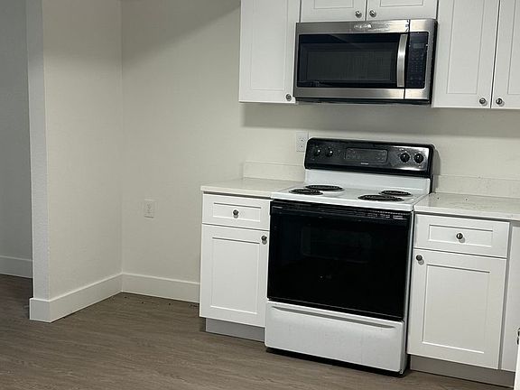2nd image of 1076 S Virginia Cir
