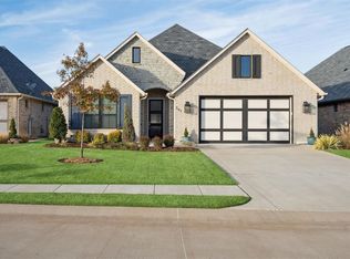 201 Pont De Normandie Ct, Edmond, OK 73034