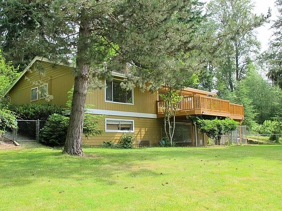 3rd image of 6722 238th Ave NE