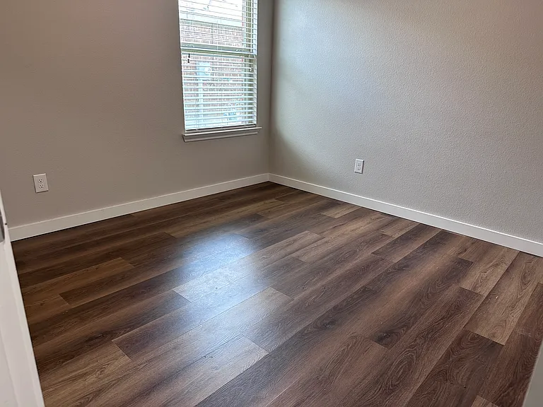 1404 Pampa Grass Dr — Photo 15