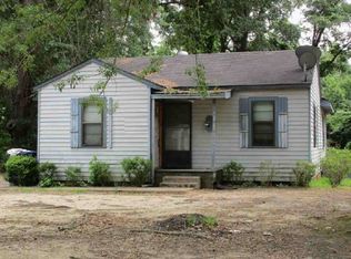 1327 Scotia St, Camden, AR 71701