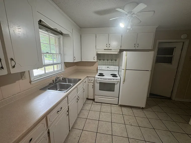288 Fuqua Ave — Photo 7