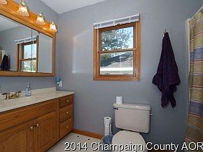 3rd image of 926 E Orleans St