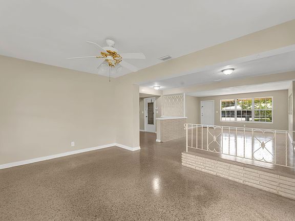 5th image of 4451 NE 17th Avenue