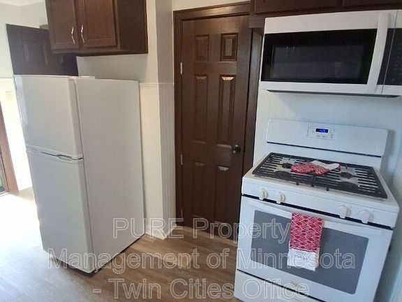 2nd image of 1215 Galtier St