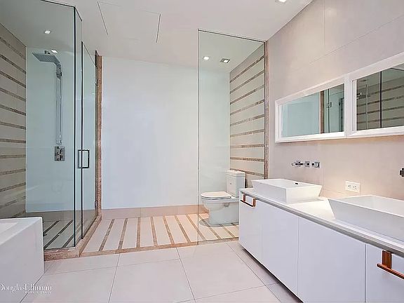 5th image of 111 Fulton St APT 506