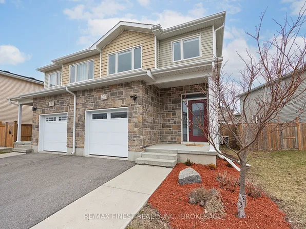 1376 Tremont Dr, Kingston, ON K7P 0M6