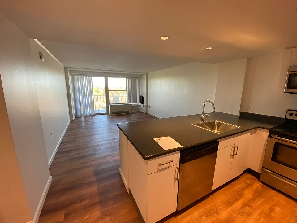 281 Harvard St #21