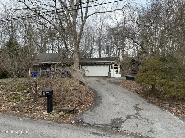 103 Baltimore Dr, Oak Ridge, TN 37830