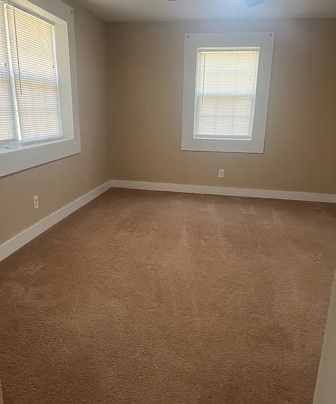 825 Athens St — Photo 12
