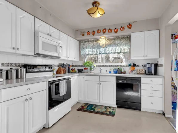 335 Smithridge Park, Reno, NV 89502