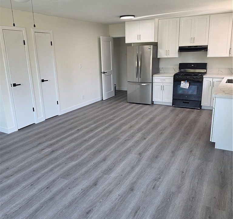 1st image of 1034 El Camino Dr