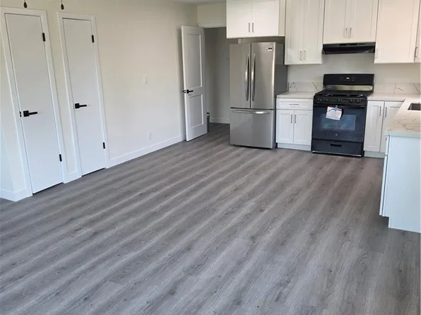 1034 El Camino Dr, Costa Mesa, CA 92626