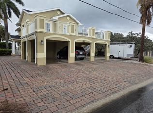 210 126th Ave APT 4, Saint Petersburg, FL 33706