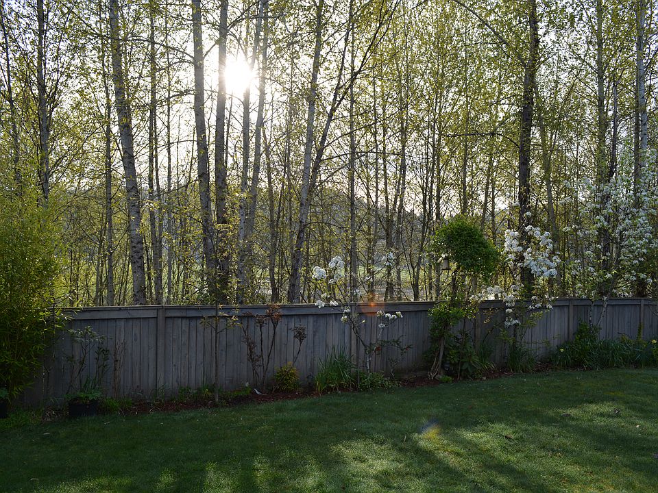 2nd image of 5940 189th Pl NE