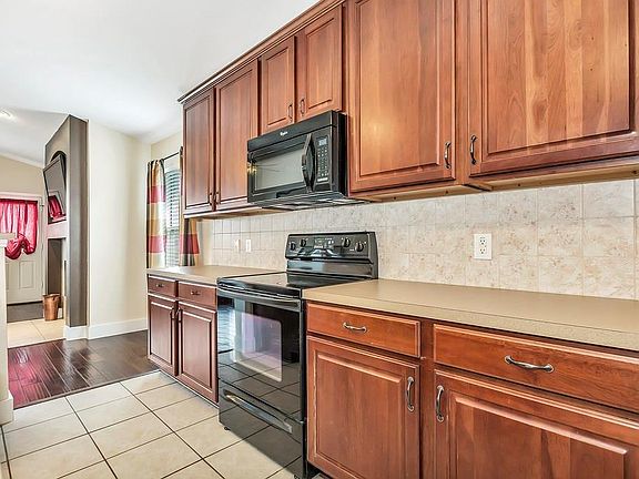 4th image of 1929 Caddo Springs Dr